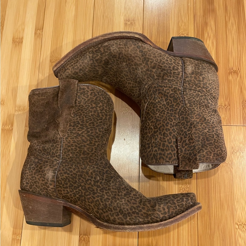 Leopard short cowboy booties